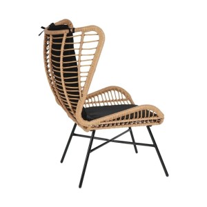 2-teiliges Gartenmöbel Set: Sessel mit Hocker aus Polyrattan in Natur mit anthrazitfarbenen Kissen.