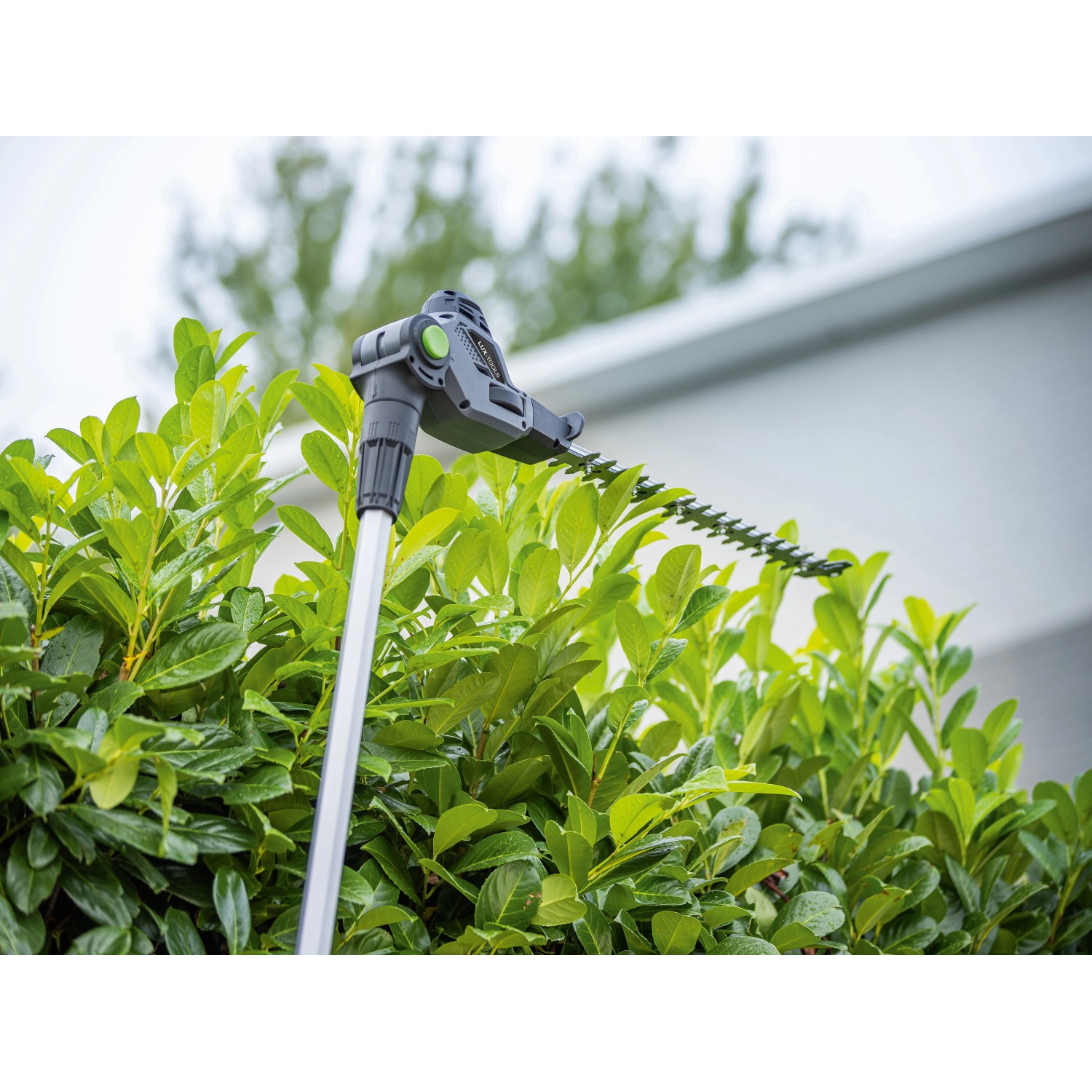 LUXTOOLS 2in1 AkkuTeleskopHeckenschere & Astsäge AHS20/41T Set