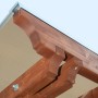 Detailansicht des Holz-Pavillons Marseille von Skan Holz: braune Holzkonstruktion mit Dach.