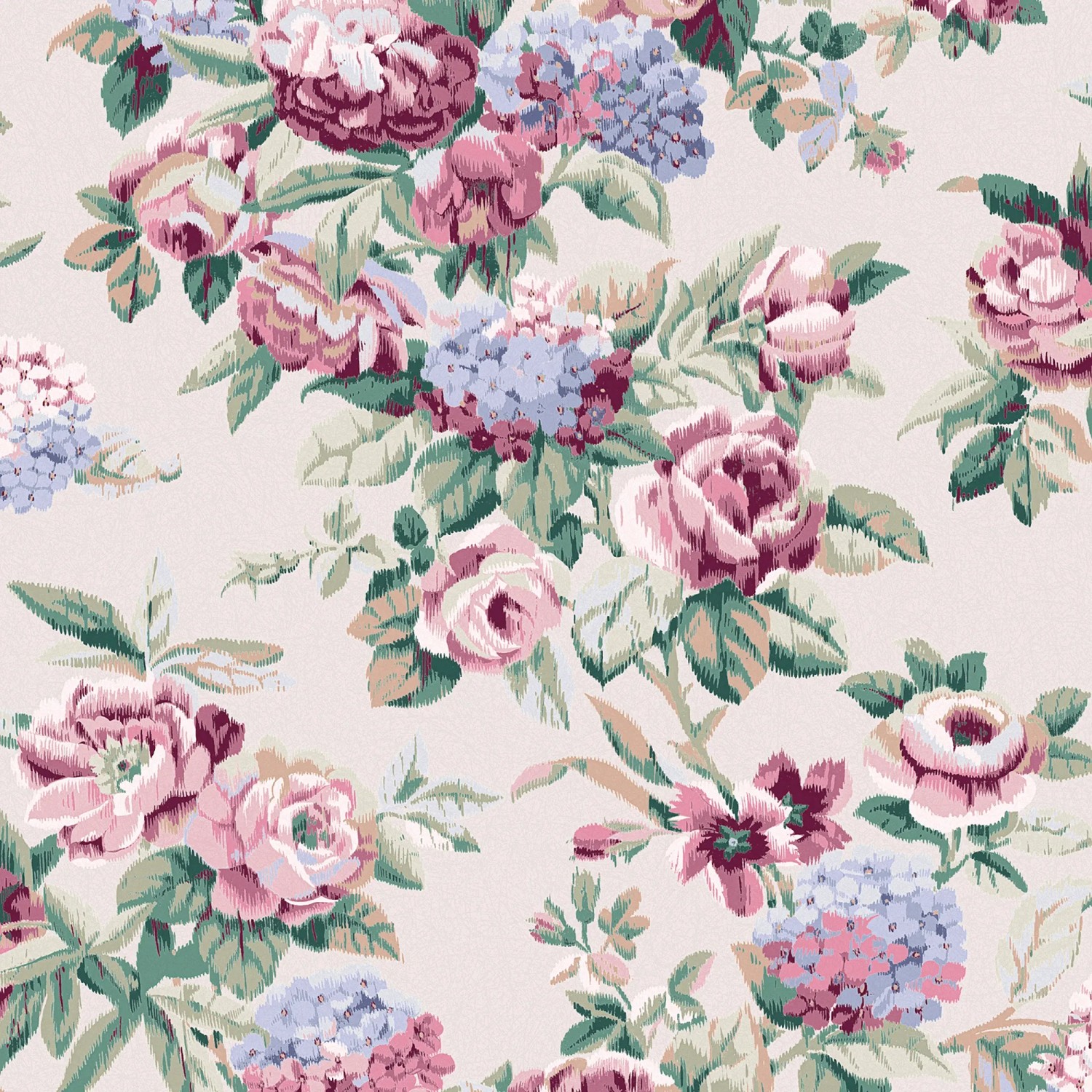 Laura Ashley Vliestapete Pembrey mit Rosen- und Hortensienmuster in Rosa, Blau und Haselnussbraun.