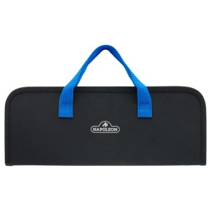Schwarze Napoleon TravelQ Transporttasche mit blauem Griff für 3-teiliges Reise-Grillbesteck. Ideal für Camping & Picknick.