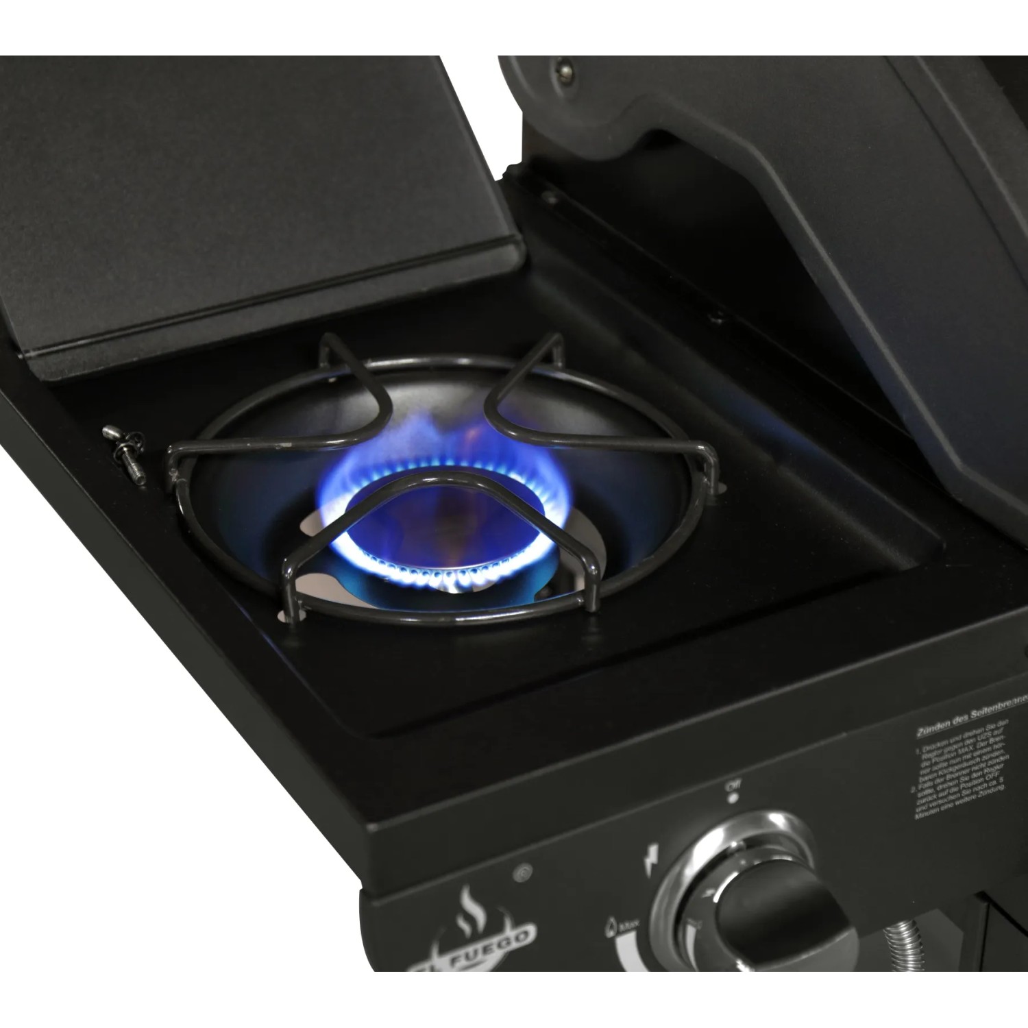 Detailaufnahme des Seitenbrenners vom schwarzen El Fuego Gasgrill Columbus mit blauer Flamme.