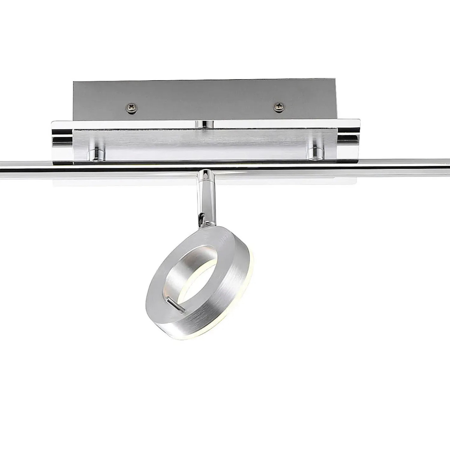 Detailaufnahme: Dreiflammige LED-Deckenleuchte Sileda, Aluminium matt, schwenkbare Spots.