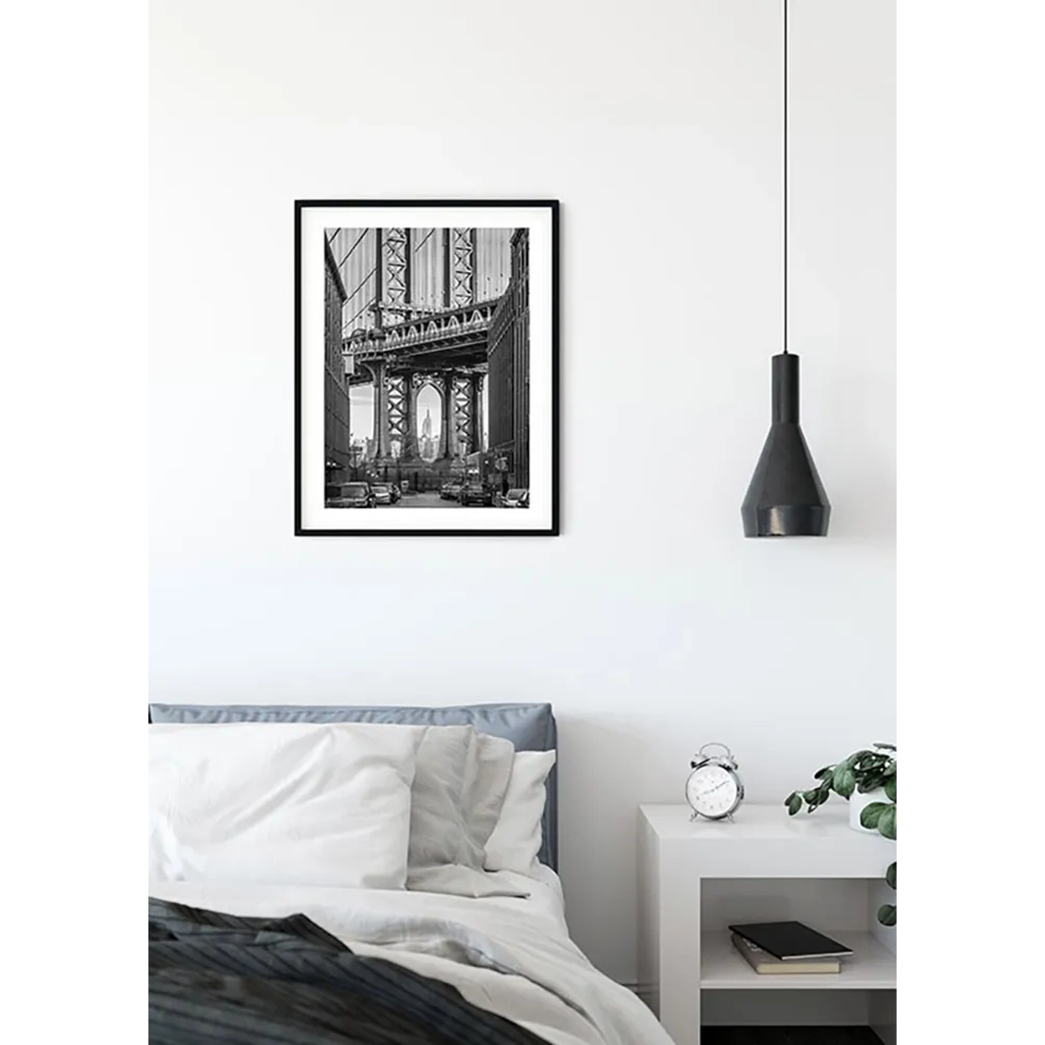 Komar Wandbild Brooklyn Bridge, 40x50 cm, Schwarzweiß-Fotografie im Bilderrahmen.