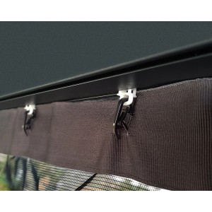 Detailaufnahme: Palram Insektenschutz für Pavillon Dallas 4300, Befestigung an der Schiene.