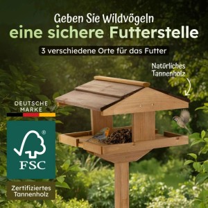 Moorland Vogelhaus aus Tannenholz mit Futterstelle für Wildvögel im Garten.