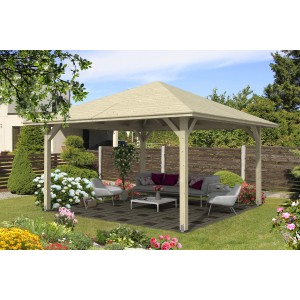 Unbehandelter Holz-Pavillon Cannes 3 von Skan Holz, 424x424 cm, im Garten mit Sitzgruppe.