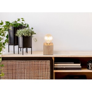 Globo Tischlampe Erna, dunkelbraun, mit E27-Fassung auf einem Holzwürfel. Design-Tischleuchte.