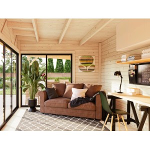 Innenansicht: Palmako Holz-Gartenhaus mit Pultdach, hellbraun, als Wohnraum eingerichtet.