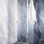 Sanotechnik Duschwand Grande mit Drehtür, 117x195 cm, Klarglas. Teilgerahmte Duschkabine mit Handtuch.