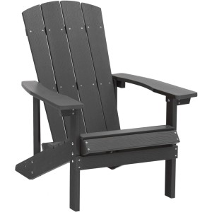 Grauer Home Deluxe Gartenstuhl Carino aus Polystyrol mit breiten Armlehnen.