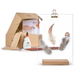 CREATE! by OBI DIY Bilderrahmen Set mit Federn, Holzleim, Eichenleisten und Schleifpapier.