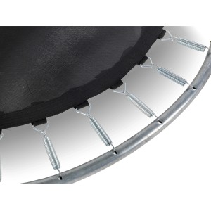 Detailaufnahme: Schwarze Sprungmatte mit Federn am silbernen Rahmen des EXIT Silhouette Trampolins.