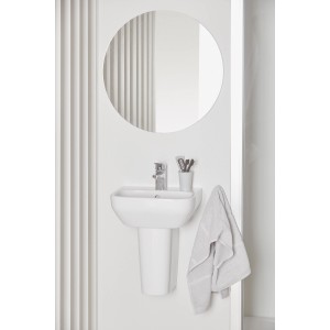 Ideal Standard Eurovit Plus Handwaschbecken mit Wandsäule in Weiß.