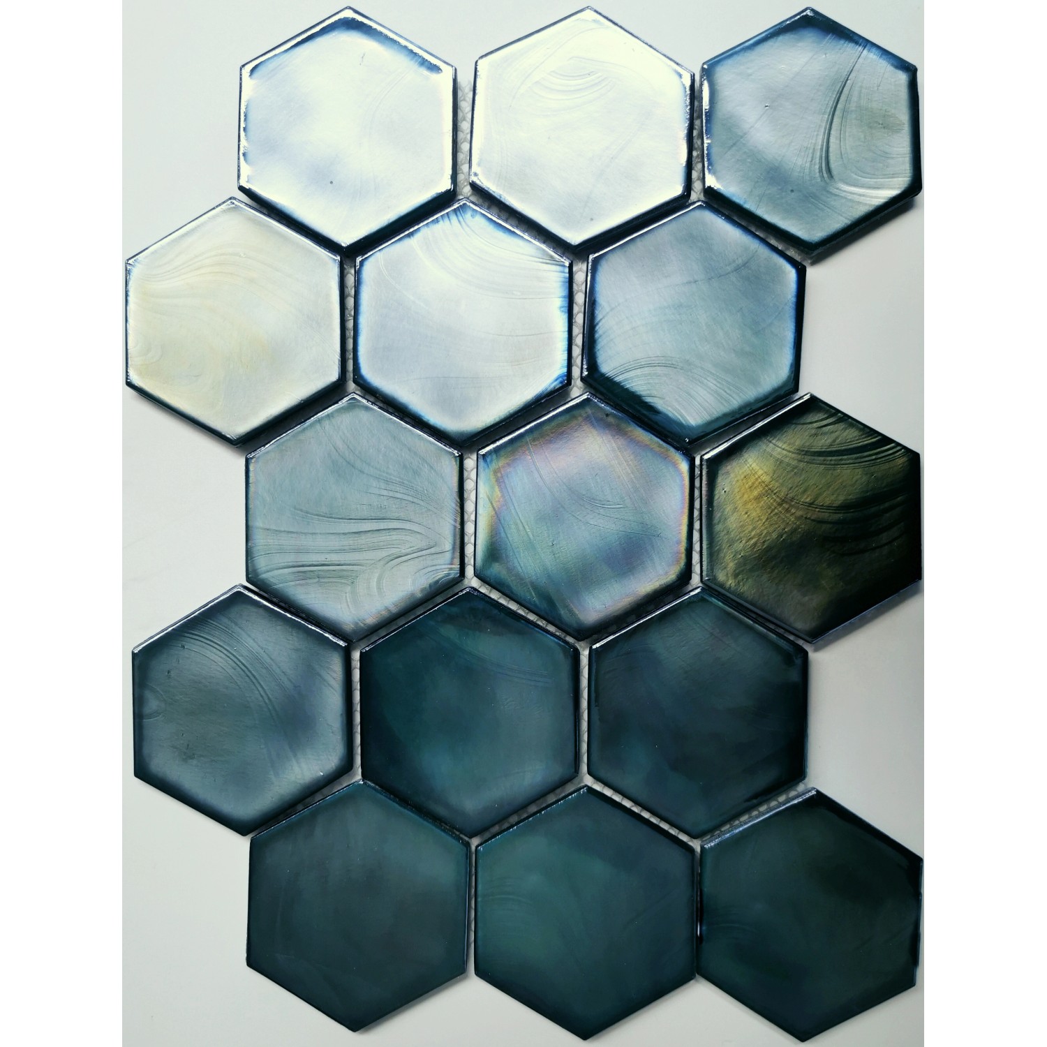 Grüne Keramik Mosaikmatte Cadiz Hexagon, 26x29,9 cm, für Wandgestaltung.