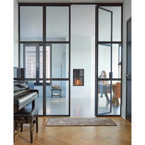 Beiger Teppichläufer „Shades“ (67x150 cm) im modernen Wohnraum mit Holzboden.