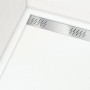 Weiße, barrierefreie baliv Duschtasse 90x90 mit Ablaufgitter. Ideal für moderne Bäder.