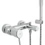 Grohe Concetto Wannenbatterie mit Handbrause und Brausegarnitur in Chromoptik.