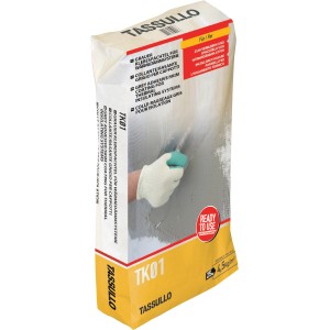 Sack Klebespachtel TK01 Grau 25kg für Wärmedämmung, Anwendung mit Kelle.