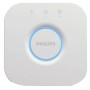 Weiße Philips Hue Bridge zur Steuerung von Hue Leuchten. Smarte Lichtsteuerung für Ihr Zuhause.