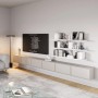 Selsey TV-Hängeboard Framme 300 cm in Kaschmirgrau, wandmontiert, grifflos, im modernen Wohnzimmer unter einem TV.