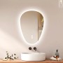 Emke LED Badspiegel 70x50 cm, asymmetrisch, mit Anti-Beschlag und dimmbaren Lichtfarben über Touch-Steuerung.