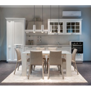 Nickel-Pendelleuchte Robby, 4-flammig, im modernen Küchendesign. Hängeleuchte mit zylinderförmigen Lampenschirmen.