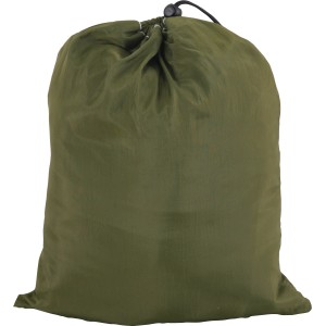 Verpackte, grüne Hängematte mit Moskitonetz in Tragetasche für Camping & Outdoor.