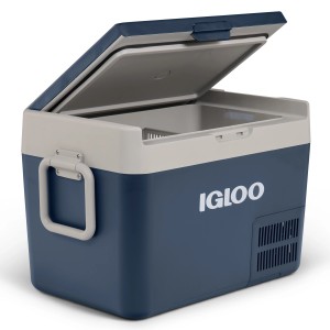 Igloo Kompressor-Kühlbox ICF32, 32 Liter, rauchblau, mit geöffnetem Deckel.