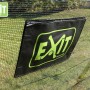 Detailaufnahme des EXIT Coppa Fußballtors mit Torwand und EXIT Logo.