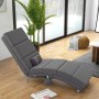 Dunkelgraue HOMCOM Relaxliege mit Massagefunktion, segmentierten Polstern und Kissen in modernem Wohnzimmer.