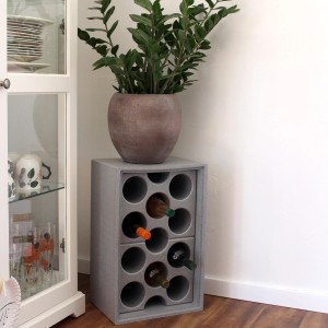 Graue Flaschenbox Compact für 5 Flaschen, 31x25x19,5 cm, zur Aufbewahrung von Weinflaschen.