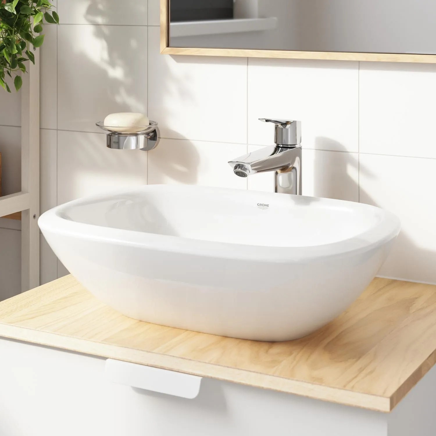 Grohe QuickFix Waschtischarmatur Start XL auf Aufsatzwaschbecken im Bad.