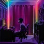 Gaming-Zimmer mit Osram Neon Flex LED-Streifen, die bunte Akzente setzen.