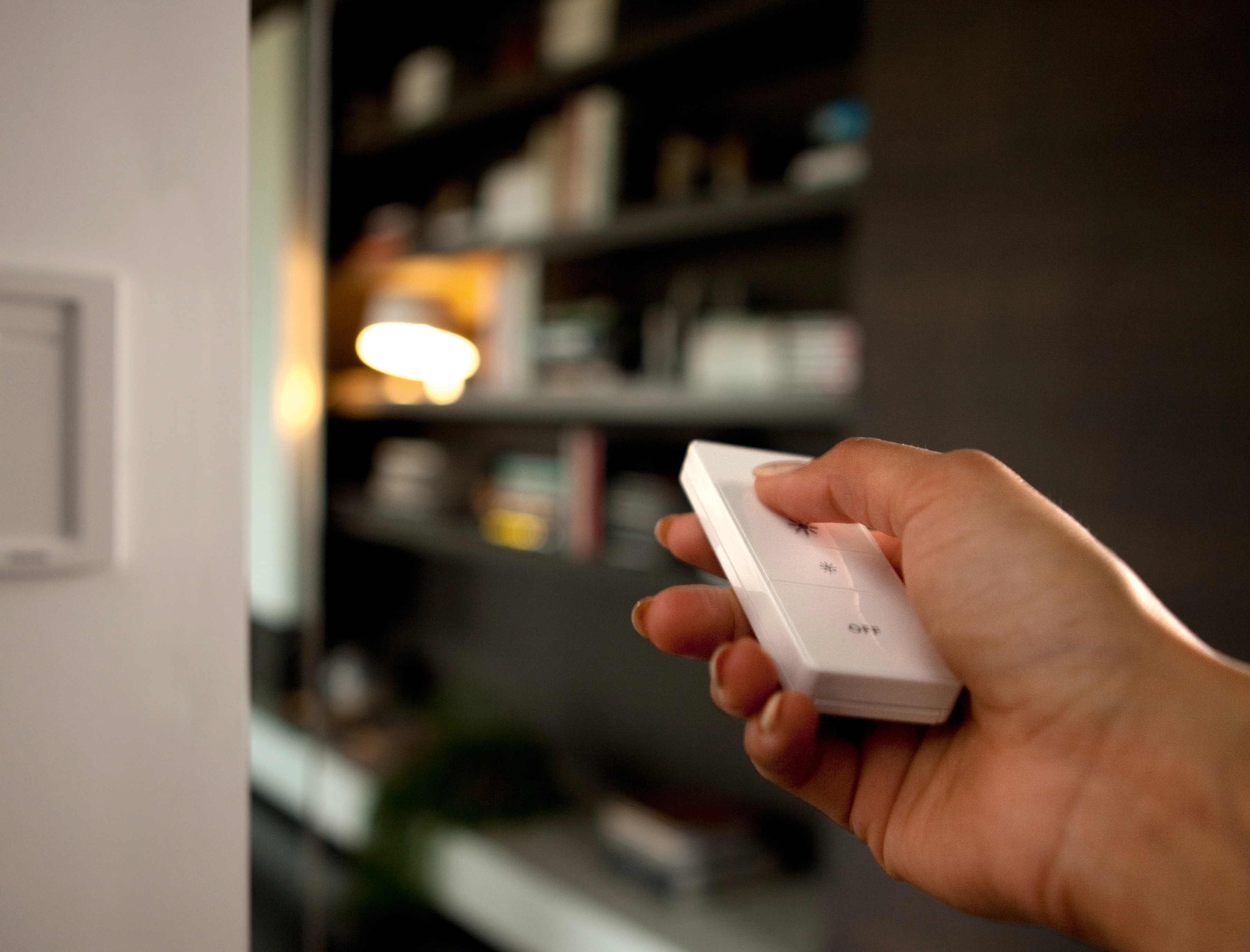 Philips Hue LED-Pendelleuchte Explore White Ambiance inkl. Dimmer Weiß