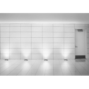 Näve LED-Bodeneinbauleuchte Forto, Stahl-Blank, im Einsatz in modernem Raum.