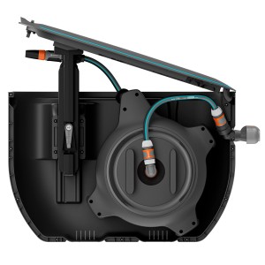 Gardena Undercover Schlauchbox RollUp M, unterirdische Schlauchaufbewahrung mit Schlauch und Anschlüssen.