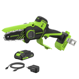 Greenworks Akku-Kettensäge-Set CS1032GA2 mit 10 cm Schwert, Akku und Ladegerät.