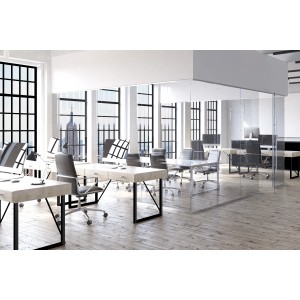 Modernes Büro mit Philips LED Panel Projectline Deckenleuchte, 62x62 cm.