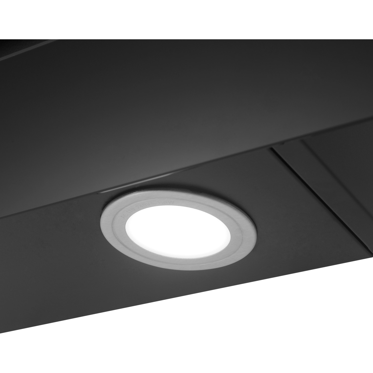 Detailaufnahme: LED-Beleuchtung der Respekta Premium Küchenzeile in Schwarz. Fokus auf Funktionalität und Design.