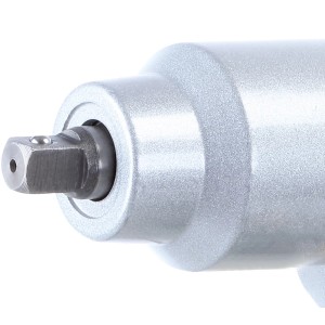 Detailaufnahme: CMI Schlagschrauber C-SSR-900 B, silberfarben, mit Vierkantaufnahme für Schraubaufsätze.