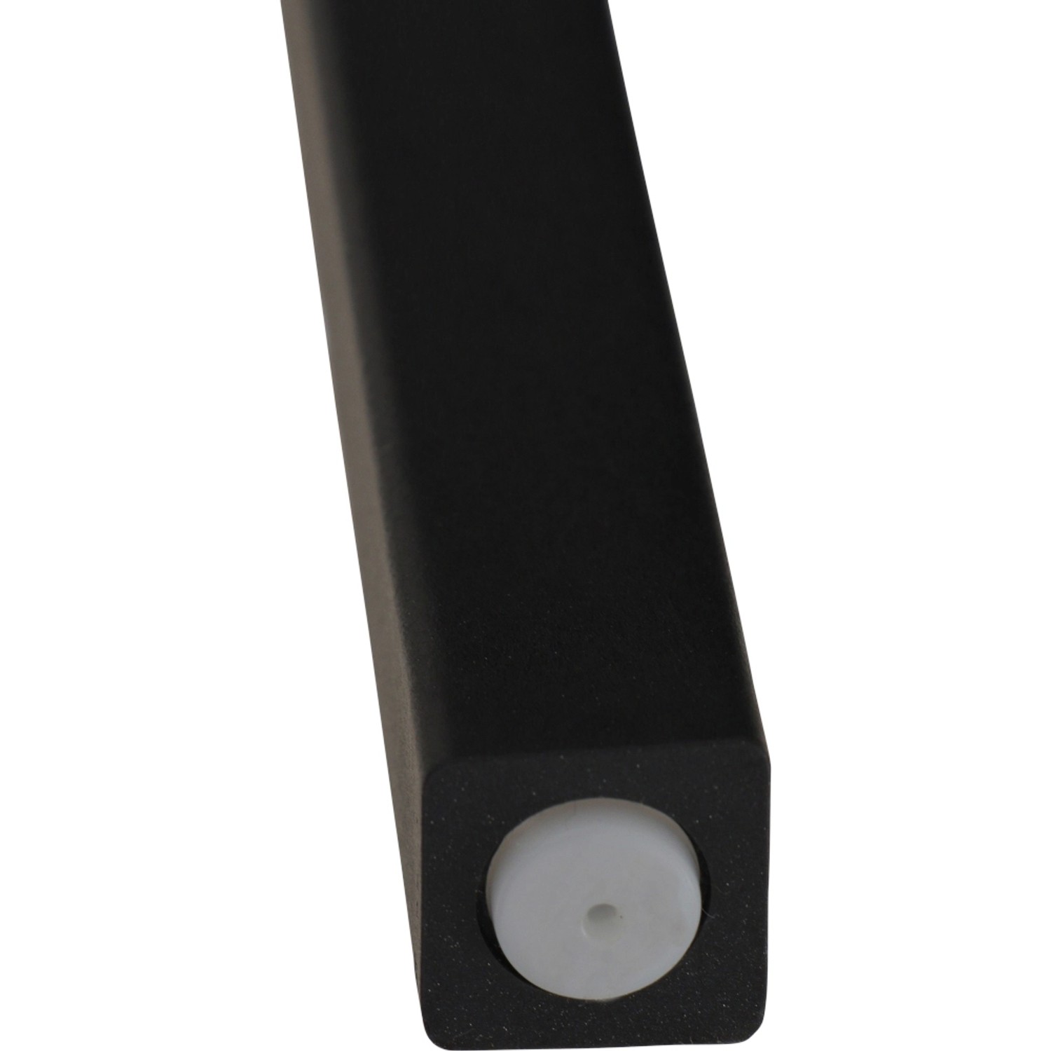 Detailaufnahme Stuhlbein, anthrazitfarbener Siena Garden Stapesessel mit weißem Bodenschoner.