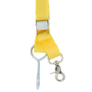 Gelber Unitec Spanngurt für Kofferraumklappe mit Karabinerhaken und Verbindungsring.