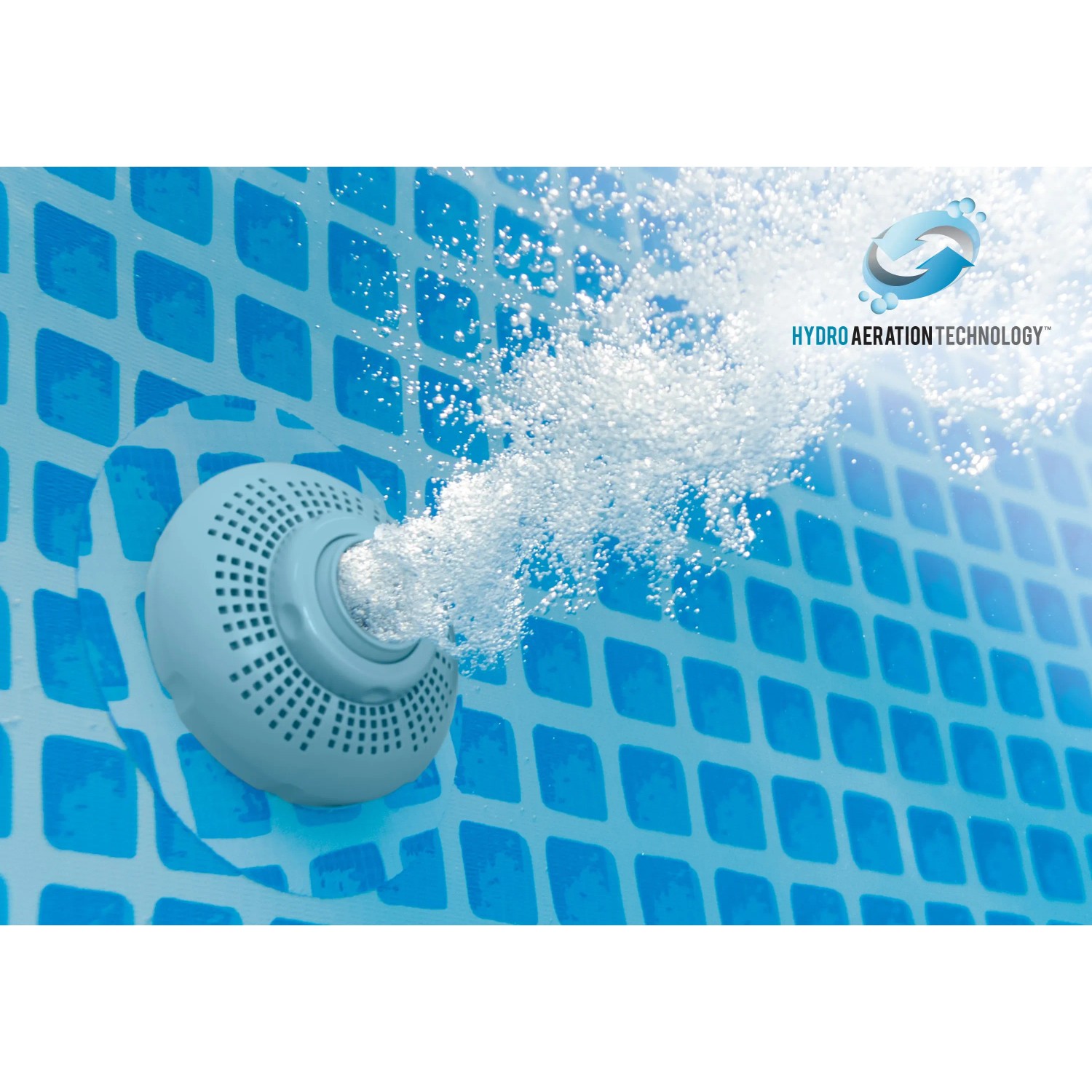 Intex Kartuschenfilteranlage Optimo 636G im Pool mit Wasserbelebungstechnologie.