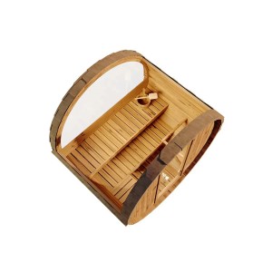 Finntherm Fasssauna aus Thermoholz, braun, mit Glasrückwand, Innenansicht mit Liege und Aufgusskübel.