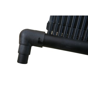 Detailaufnahme: Steinbach Speed Solar Sun Kollektor, schwarzer LDPE-Kunststoff, Verbindungselement.