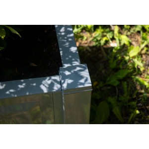 Rechteckiger, grauer KHW Pflanzkasten aus Kunststoff, geeignet für Kübelpflanzen.