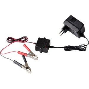 CMI Batterie-Erhaltungsladegerät mit Klemmen, Netzteil und Kontrollleuchten.