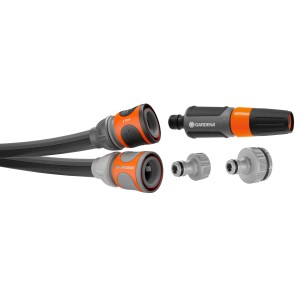 Gardena Liano Life 25m Gartenschlauch-Set mit Spritze, Schlauchverbindern und Hahnstücken.