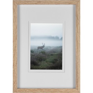 Breiter MDF-Bilderrahmen in Eiche gekälkt, 21x29,7 cm, mit Hirsch-Motiv. Ideal für Fotos und Kunstdrucke.